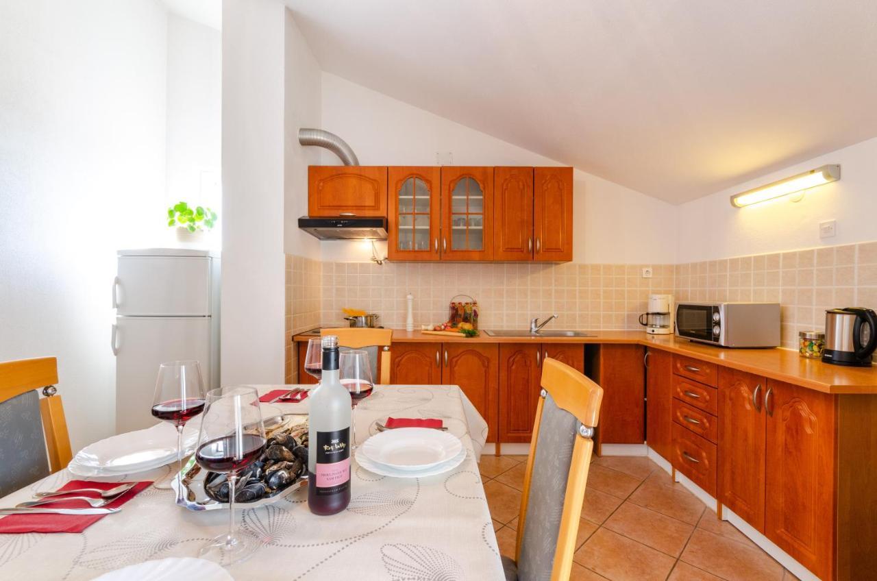 Apartmani Suncica セルツェ エクステリア 写真