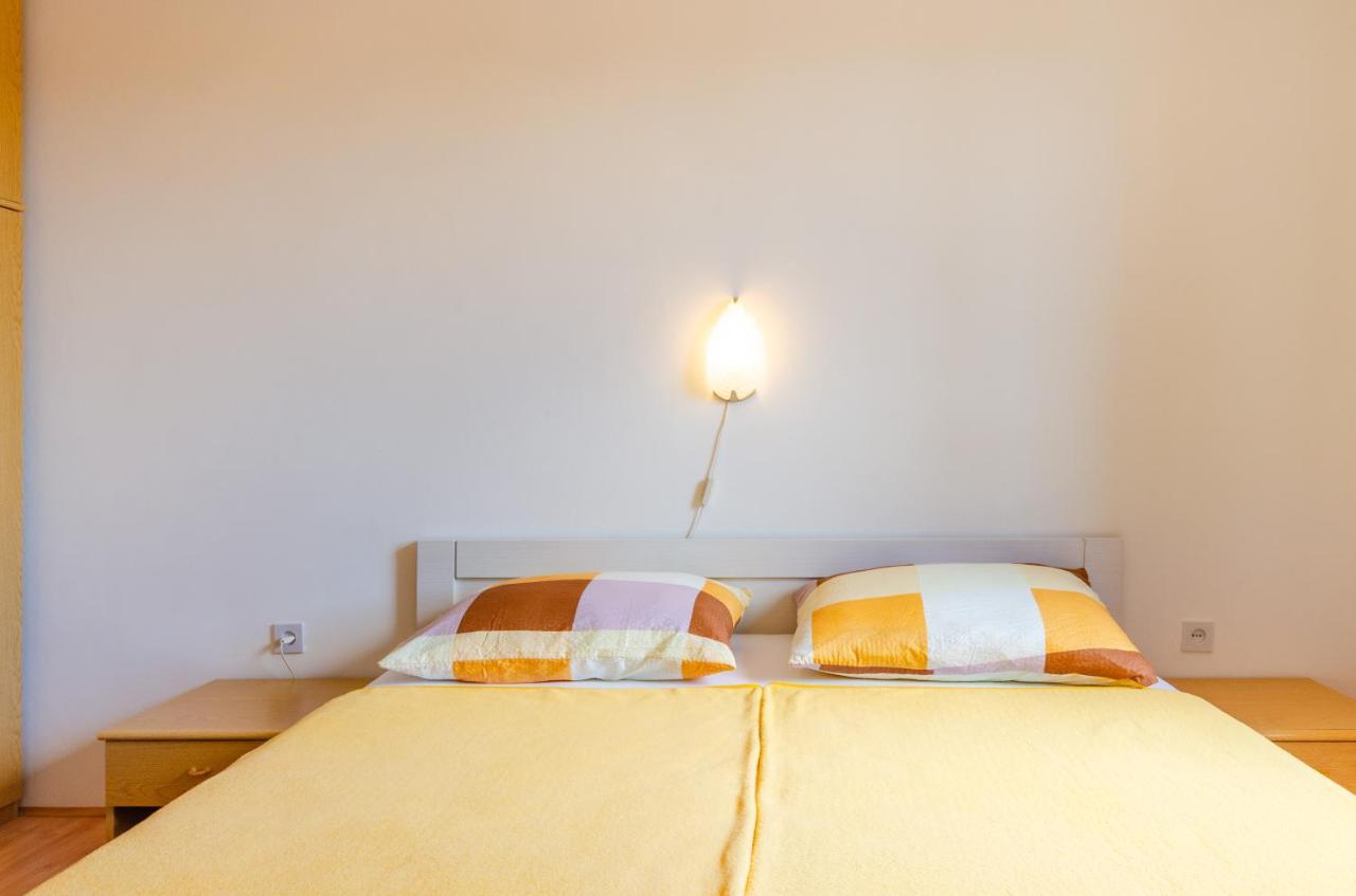 Apartmani Suncica セルツェ エクステリア 写真