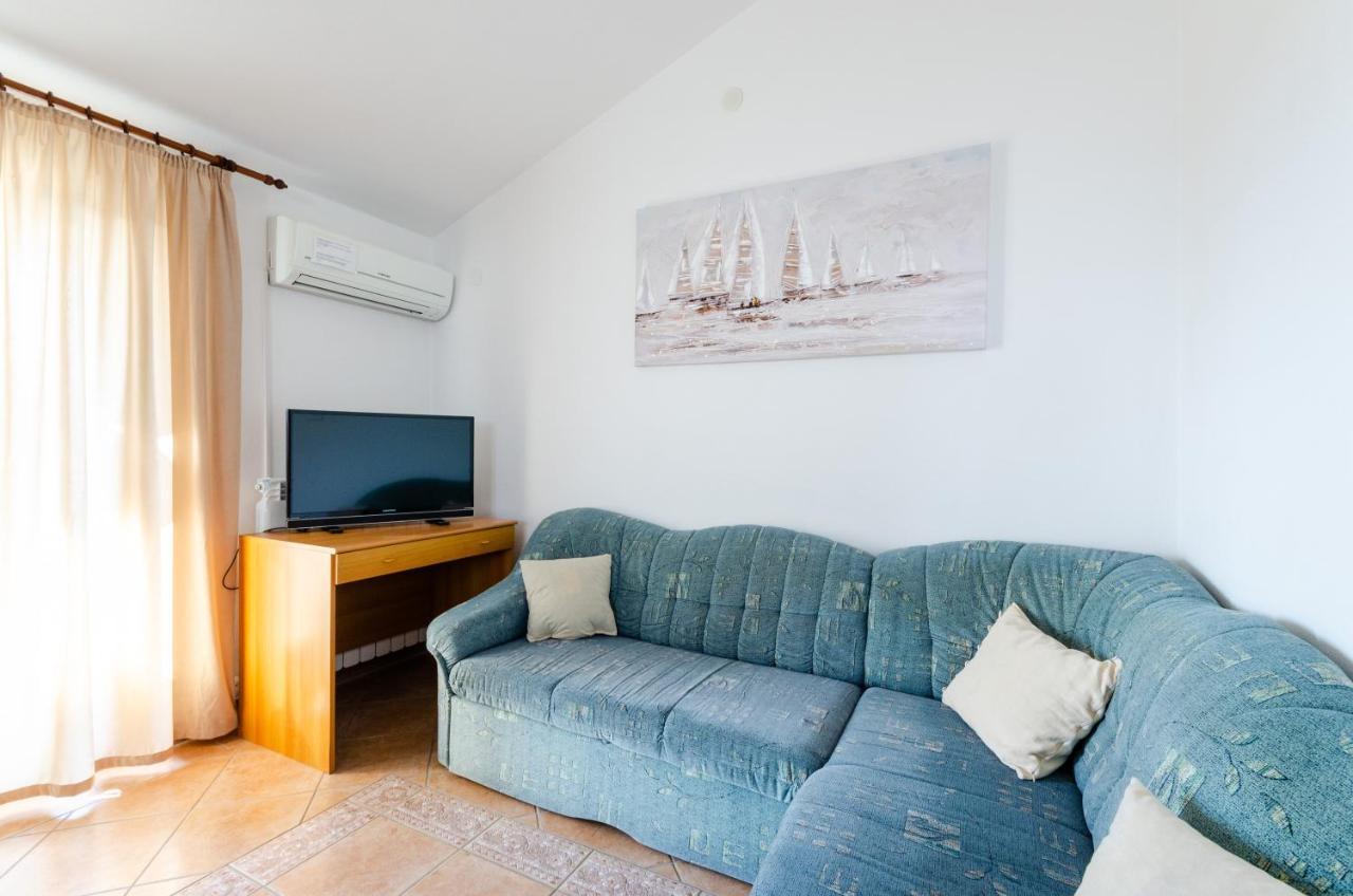 Apartmani Suncica セルツェ エクステリア 写真